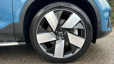 Volvo Xc40 170kW Recharge Ultimate 69kWh 5dr Auto Electric Estate